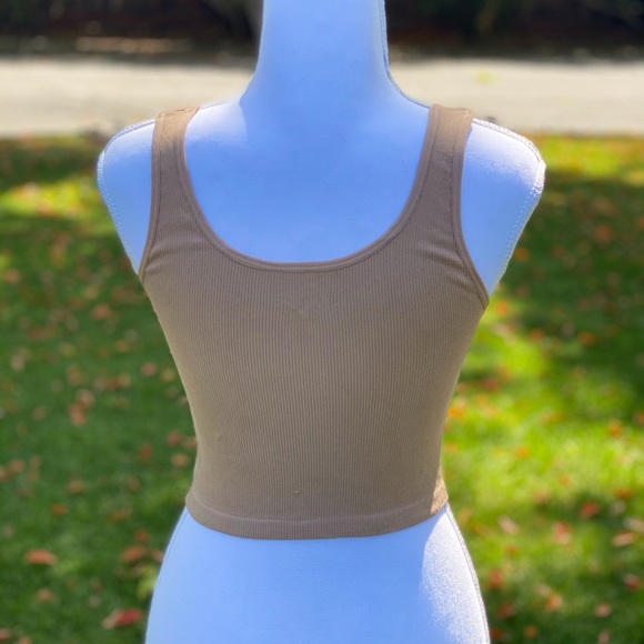 Ribbed Khaki Crop Top - Picture 4 of 4